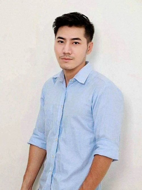 Nguyễn Hoàng Kính 